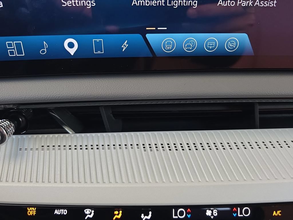 Used 2026 Cadillac Optiq Luxury 2 RWD image 17
