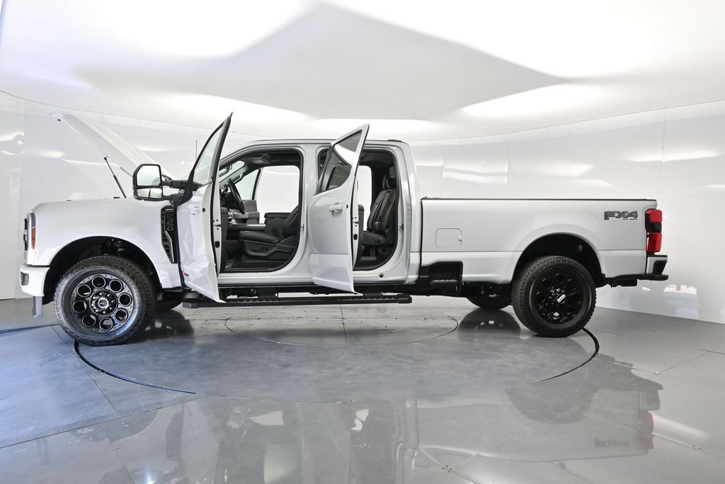 Used 2026 Ford F350 Lariat w/ Black Appearance Package image 42