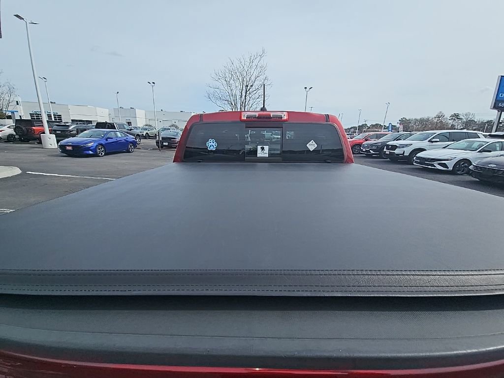 Used 2017 GMC Canyon SLE w/ All Terrain Package image 14