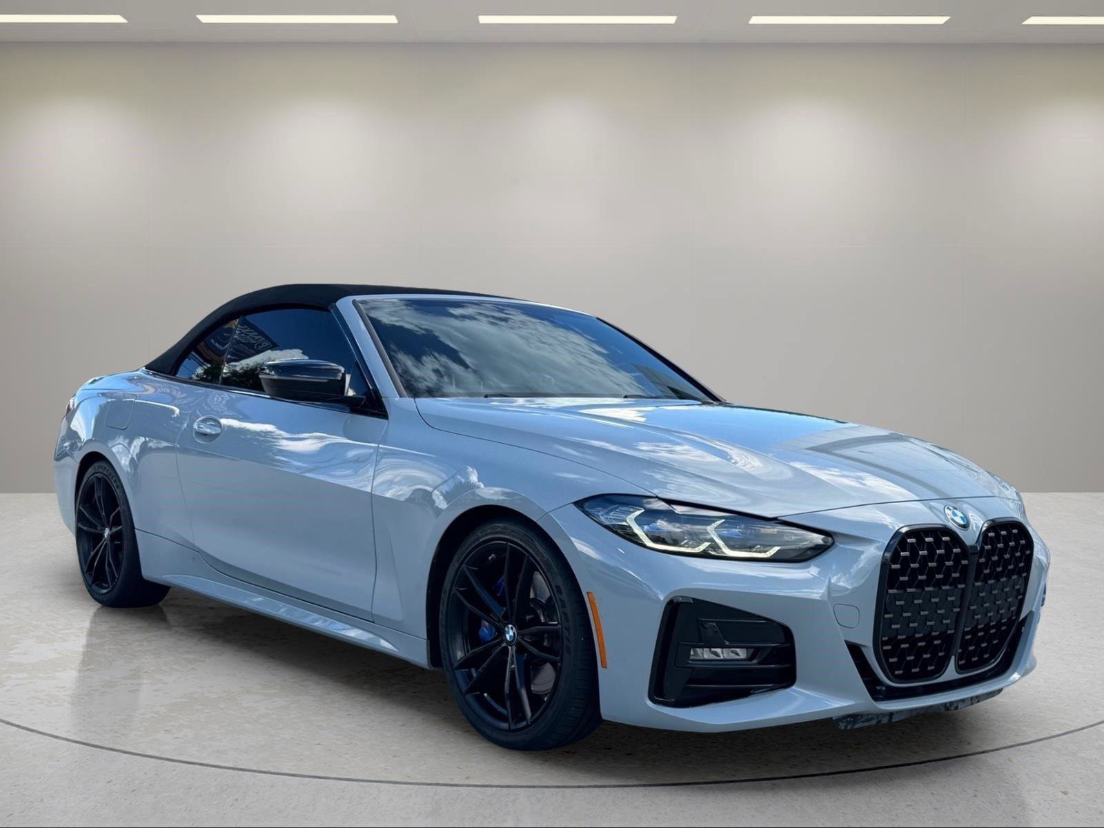 Used 2022 BMW 430i Convertible w/ M Sport Package RWD image 30