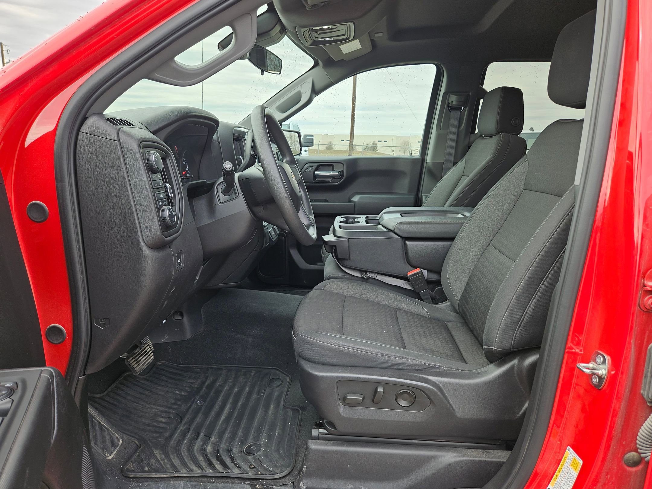Used 2024 Chevrolet Silverado 1500 Custom image 9