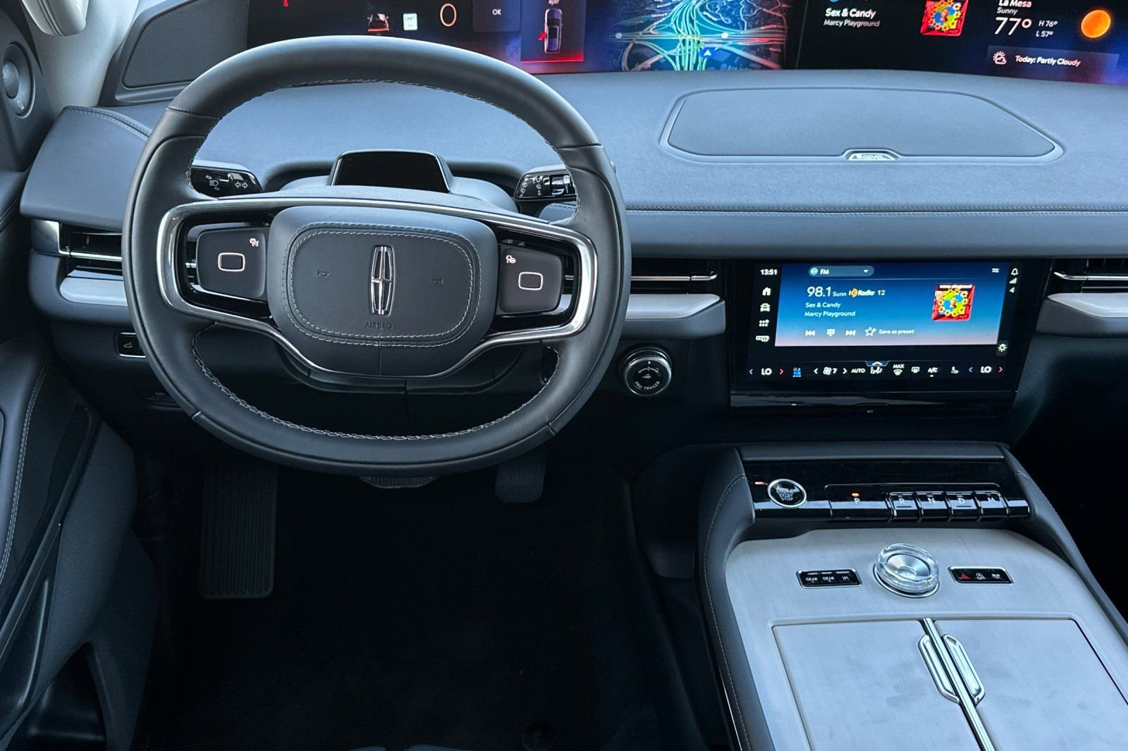New 2026 Lincoln Navigator L Premier AWD/4WD image 13