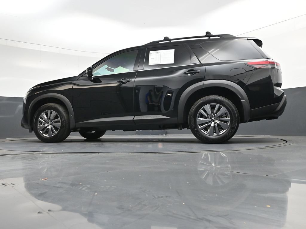 Used 2025 Nissan Pathfinder SV AWD/4WD image 44