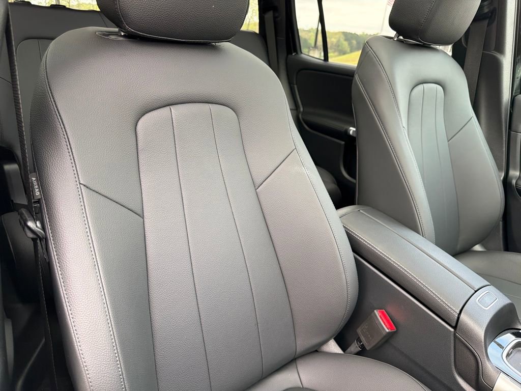 Certified 2024 Mercedes-Benz GLB 250 image 36