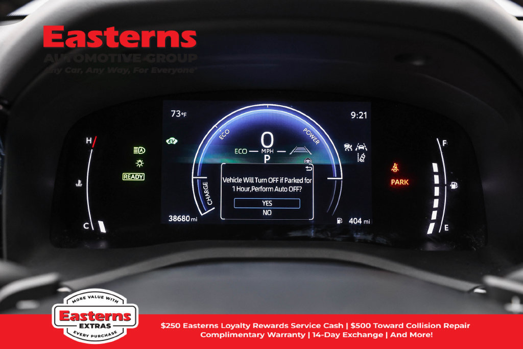 Used 2025 Toyota Camry SE FWD image 15