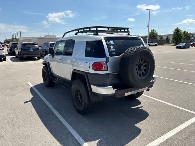 Used 2007 Toyota FJ Cruiser 4WD w/ Upgrade Pkg 1 image 3