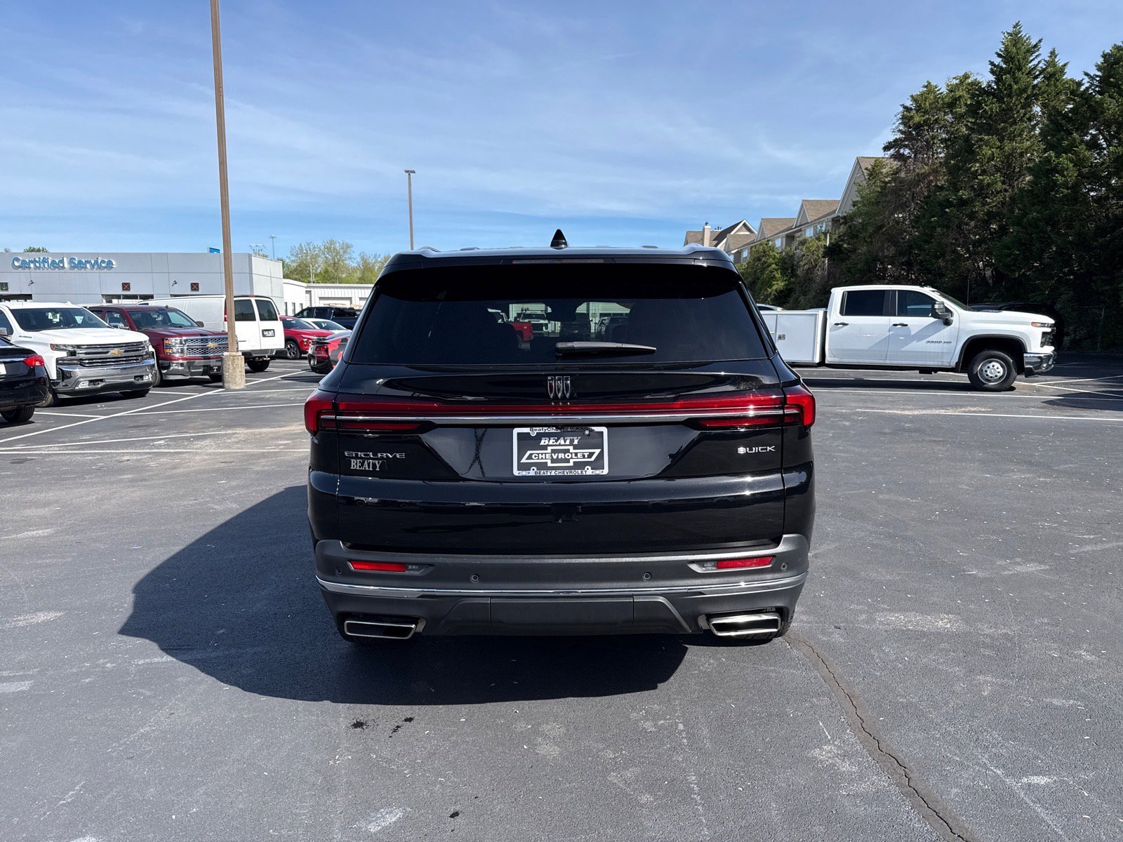 Used 2025 Buick Enclave Preferred image 4