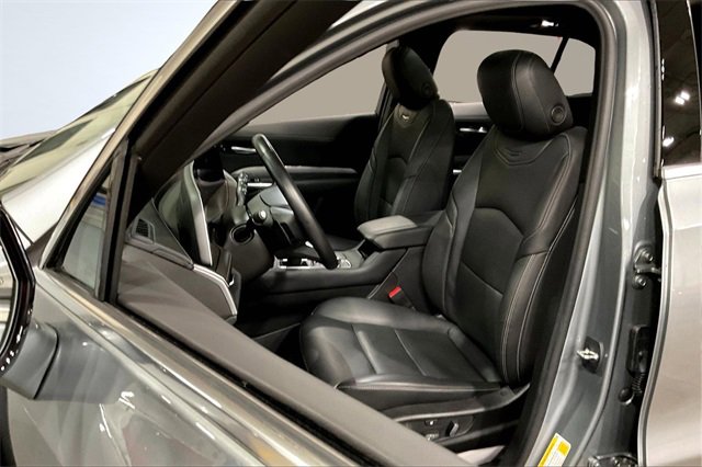 Used 2024 Cadillac XT4 Premium Luxury image 24