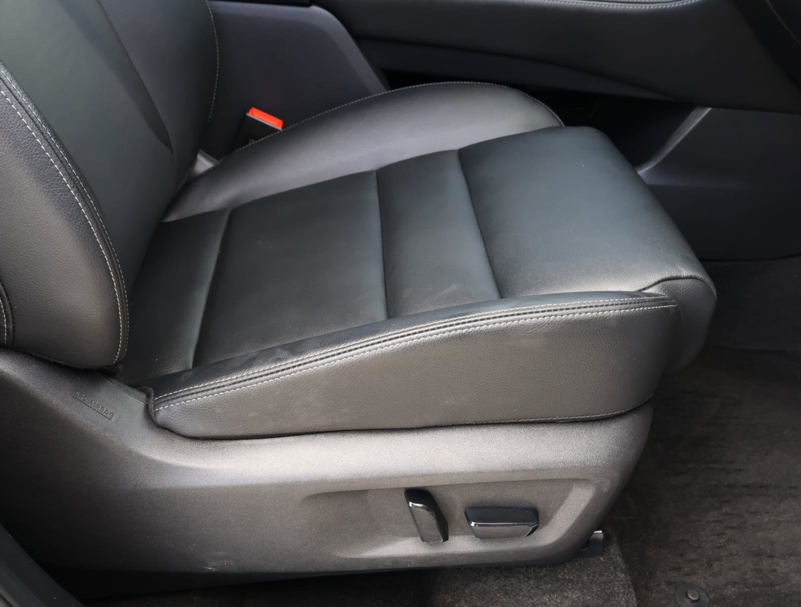 Used 2021 Nissan Rogue SL w/ Premium Package image 17