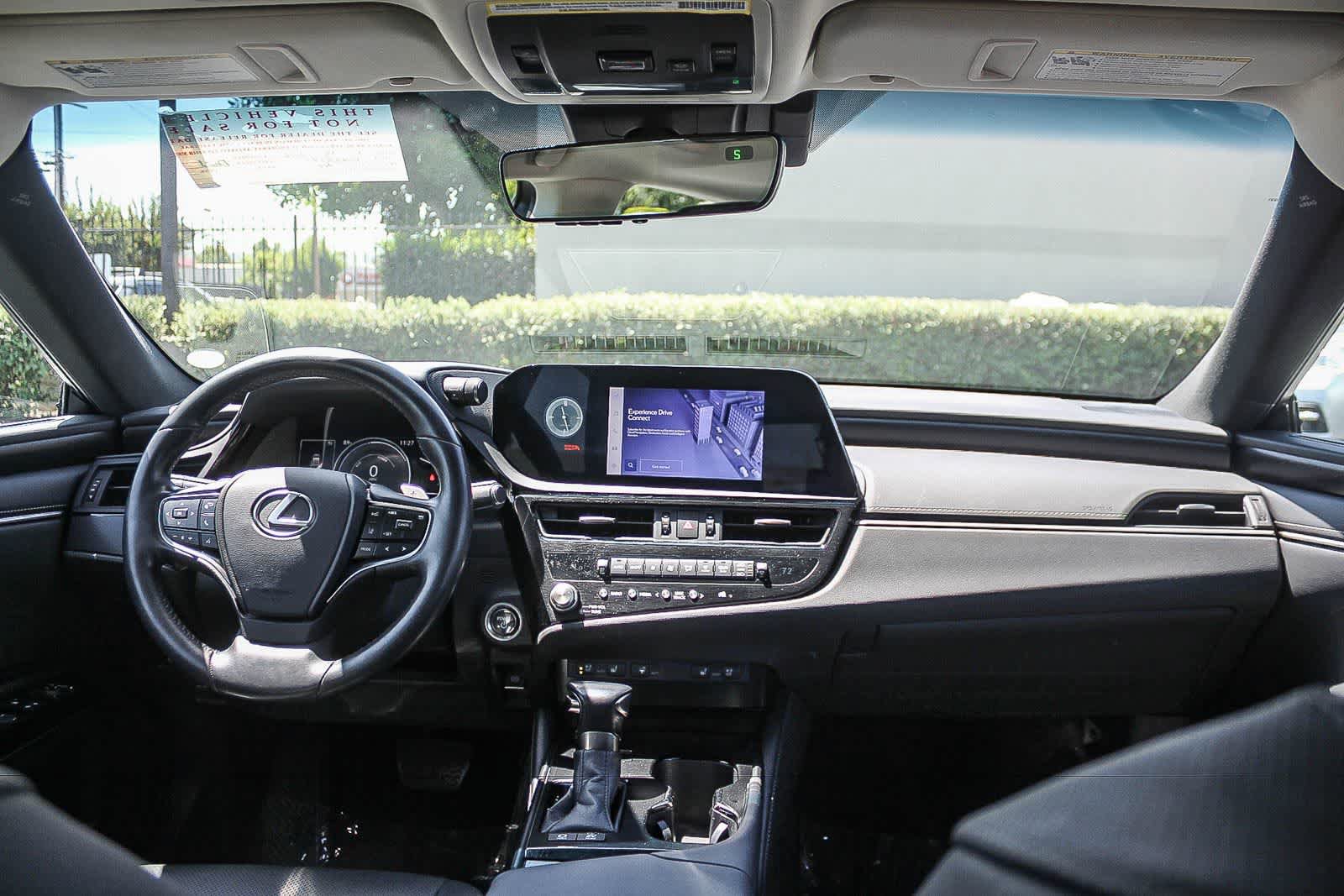 Used 2023 Lexus ES 300h w/ Premium Package FWD image 16
