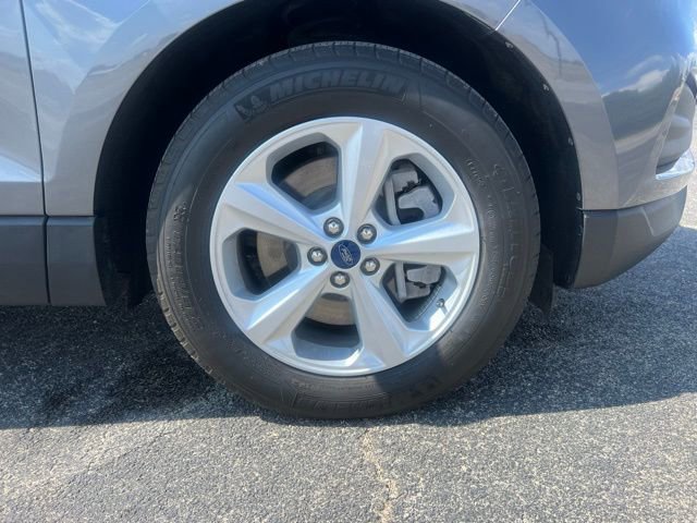 Used 2022 Ford Edge SE image 7