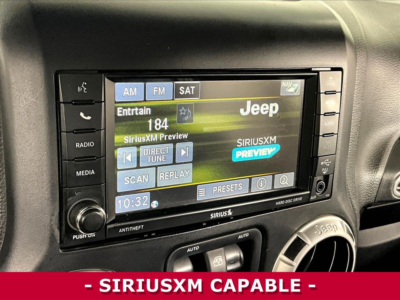 Used 2014 Jeep Wrangler Unlimited Sahara w/ Connectivity Group AWD/4WD image 34
