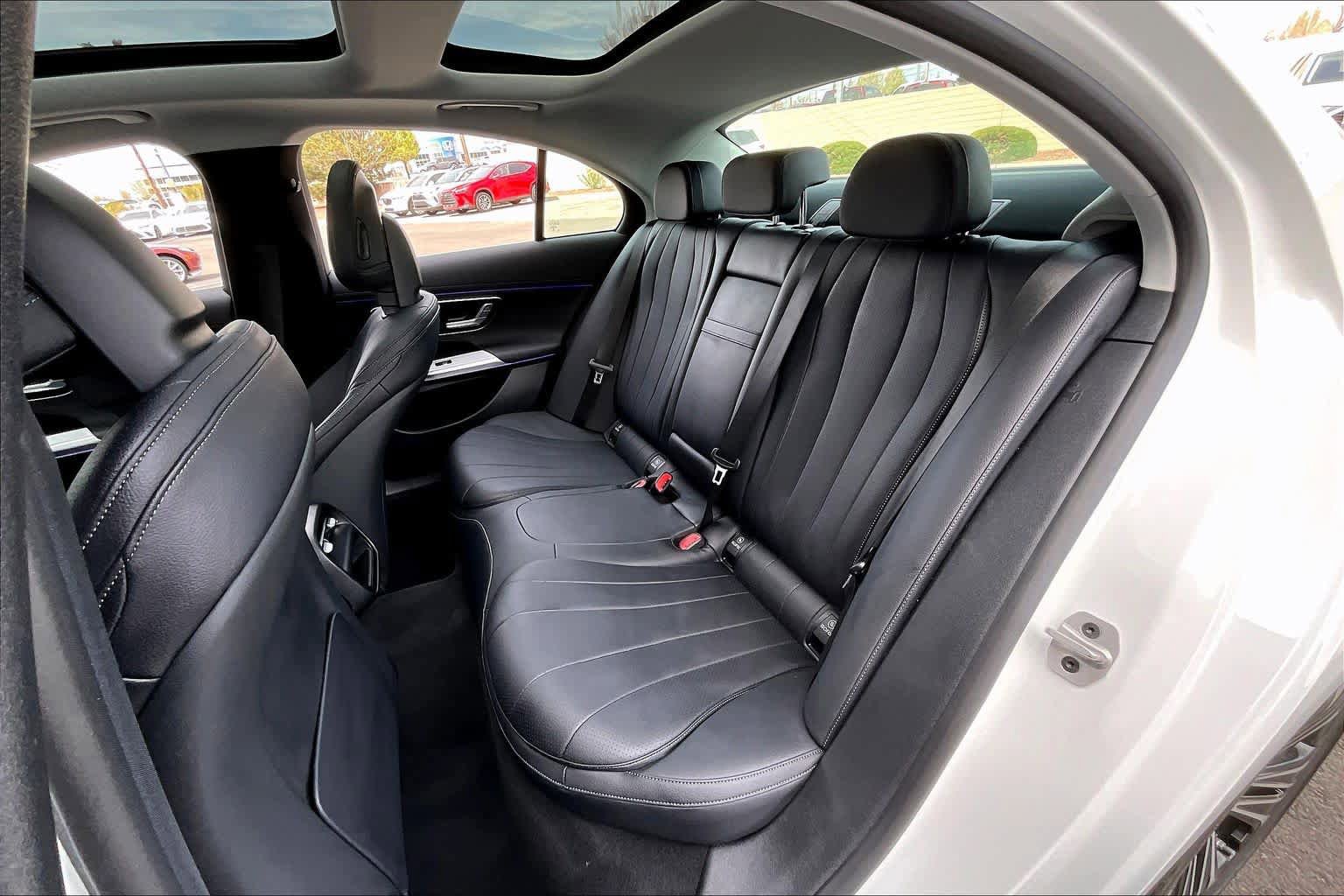 Used 2025 Mercedes-Benz E 350 4MATIC Sedan image 20