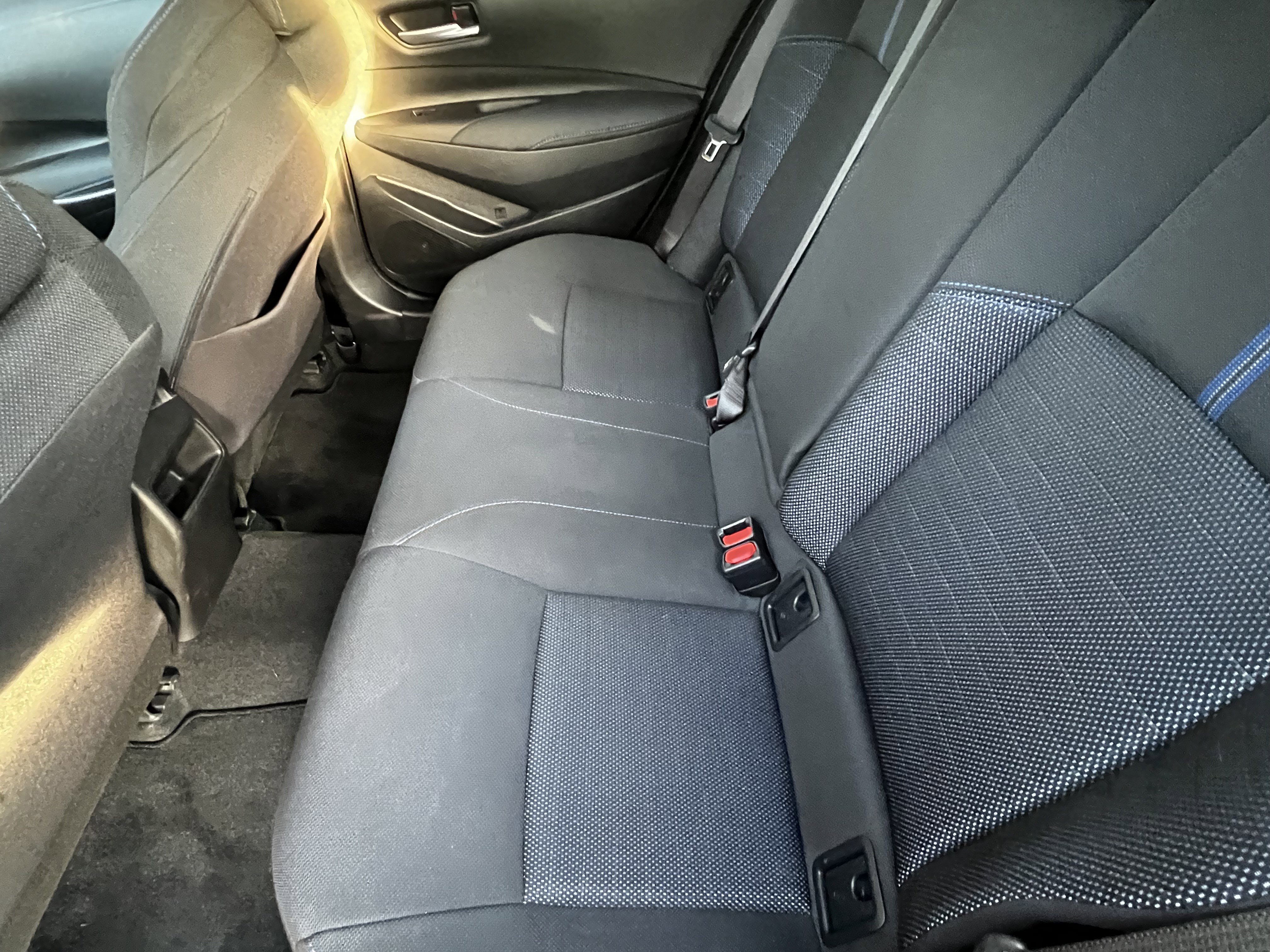 Used 2021 Toyota Corolla SE w/ SE Premium Package image 31