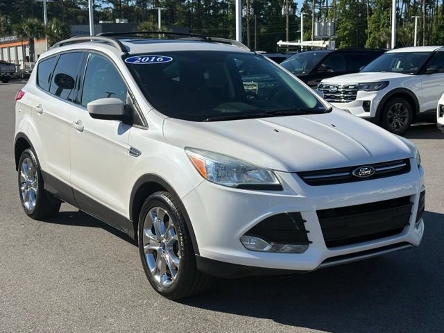 Used 2016 Ford Escape SE w/ Equipment Group 201A FWD image 7