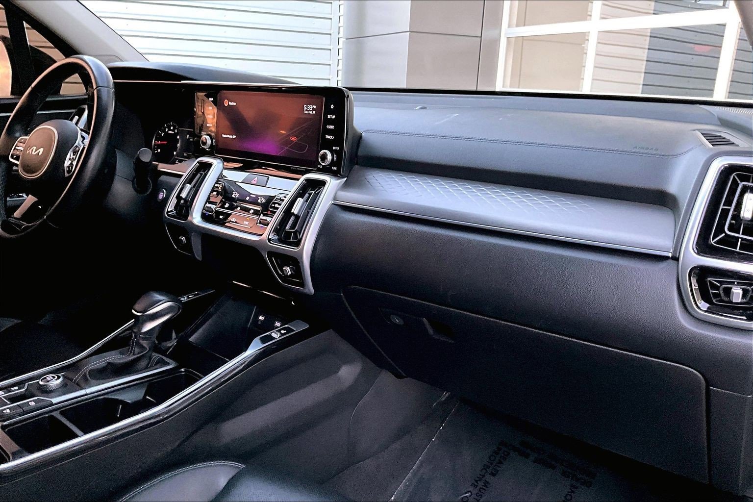 Used 2022 Kia Sorento SX image 16