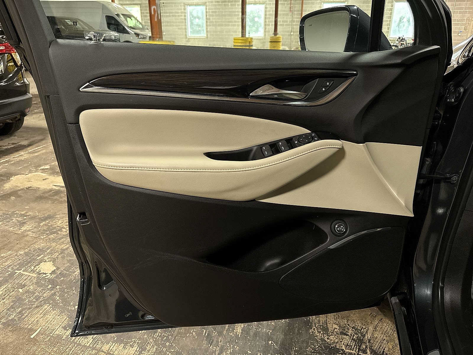Used 2019 Buick Enclave Essence w/ Trailering Package, 5000 lbs. AWD/4WD image 31