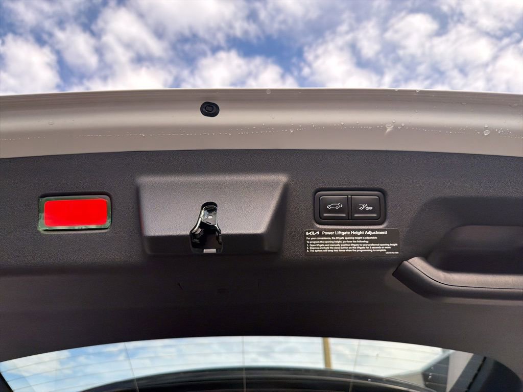 New 2027 Kia Telluride S image 19