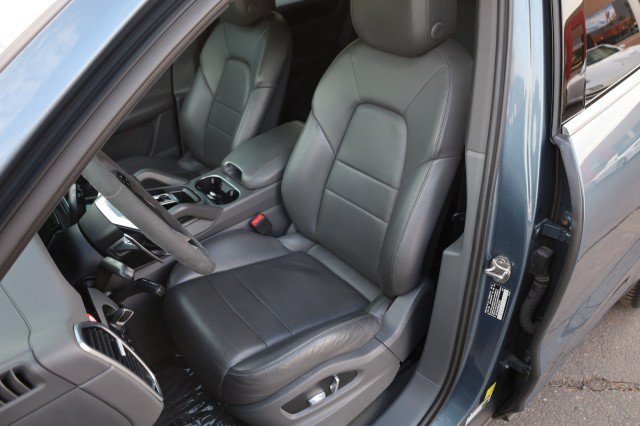 Used 2019 Porsche Cayenne AWD/4WD image 25