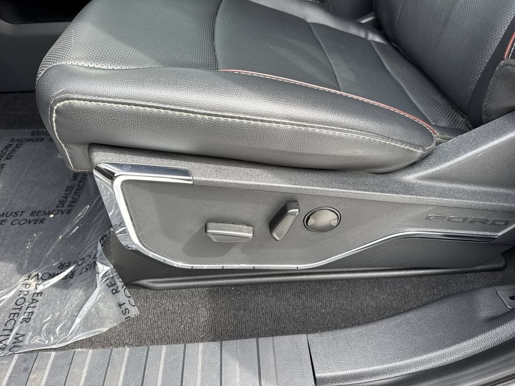 Used 2023 Ford F250 Lariat w/ Lariat Ultimate Package AWD/4WD image 41
