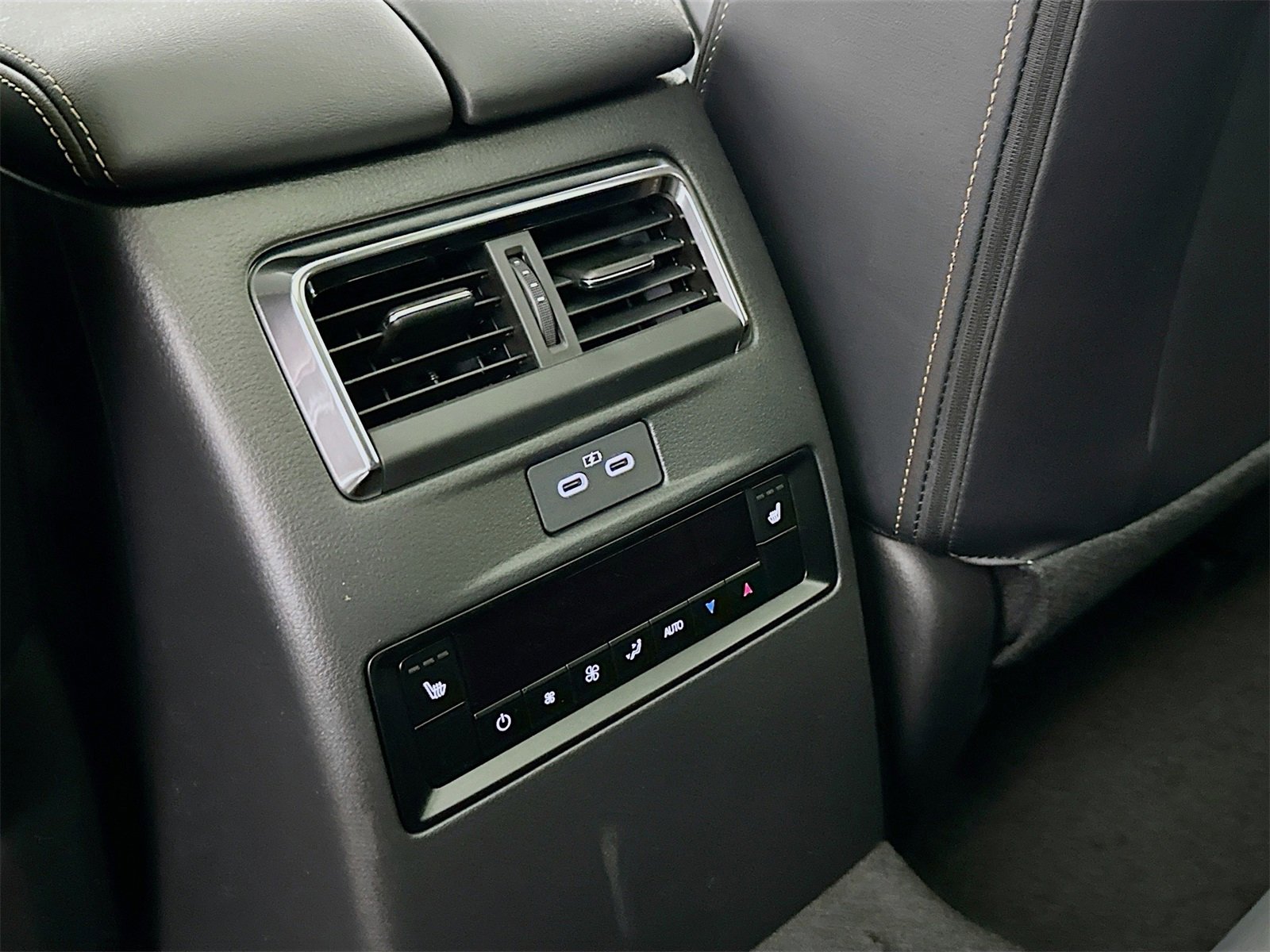 New 2026 MAZDA CX-90 Plug-In Hybrid w/ Premium Plus image 27