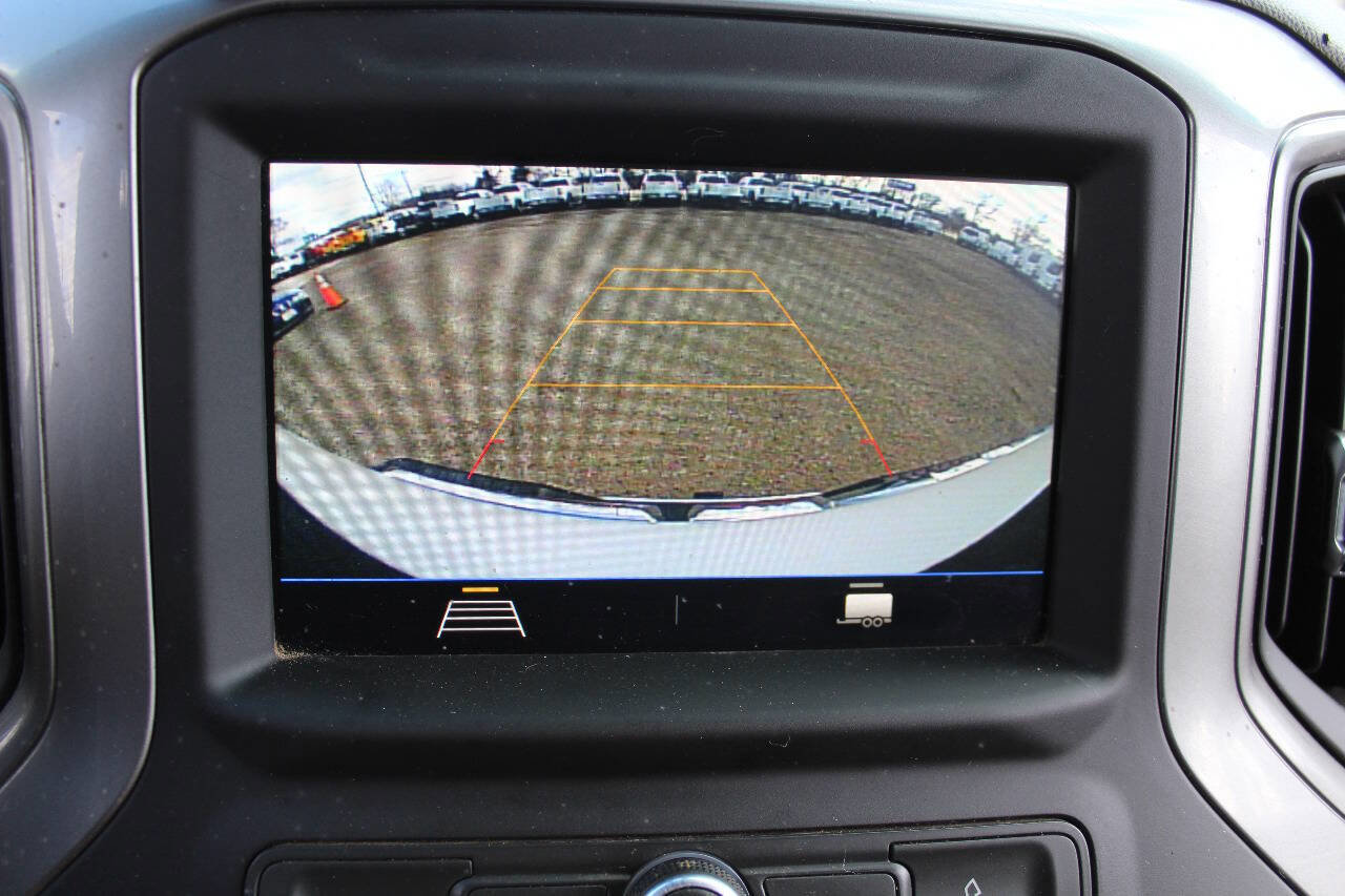 Used 2023 GMC Sierra 2500 Pro w/ Convenience Package image 10
