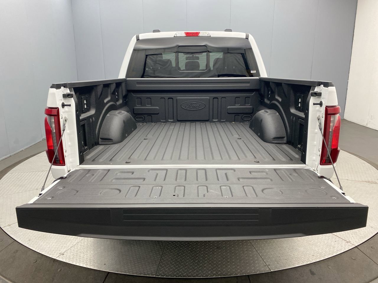 New 2026 Ford F150 XLT w/ Equipment Group 302A MID AWD/4WD image 25