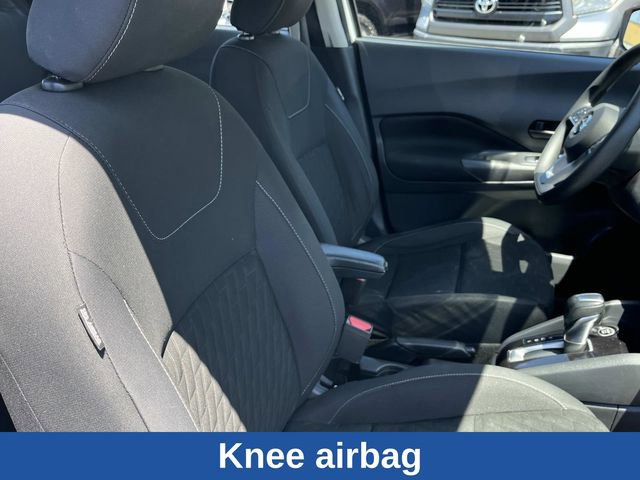 Used 2021 Nissan Kicks S FWD image 27