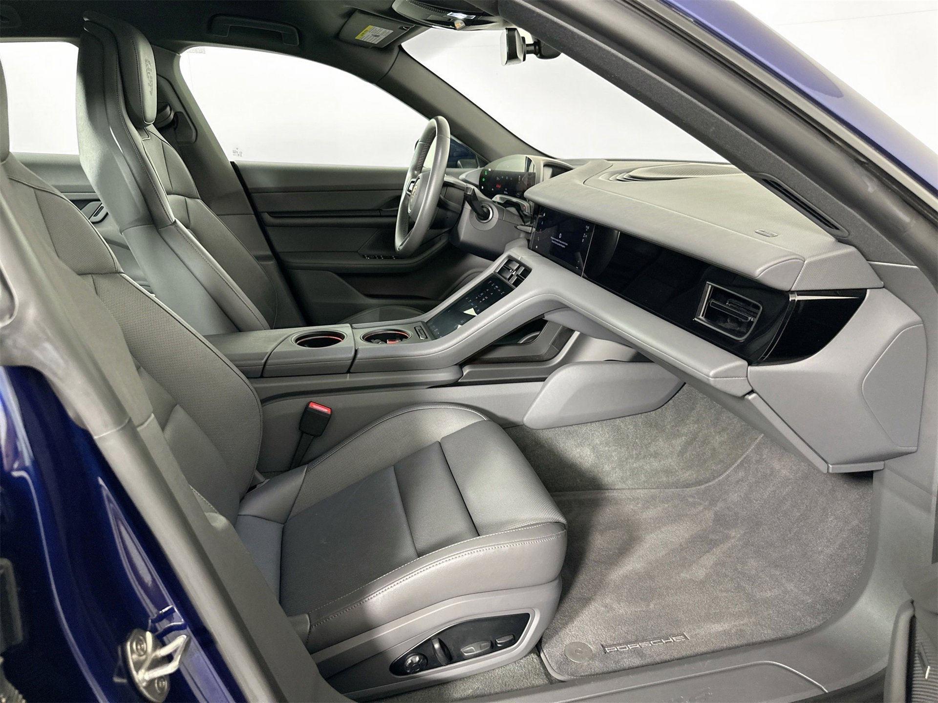 Certified 2024 Porsche Taycan 4 Cross Turismo image 26