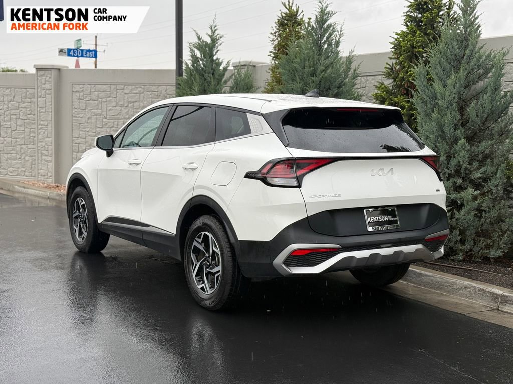 Used 2023 Kia Sportage LX AWD/4WD image 6