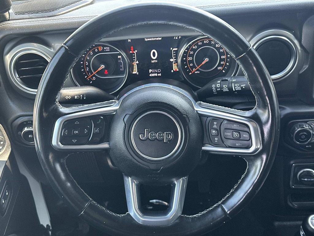 Used 2022 Jeep Wrangler Unlimited Sahara w/ Cold Weather Group AWD/4WD image 20