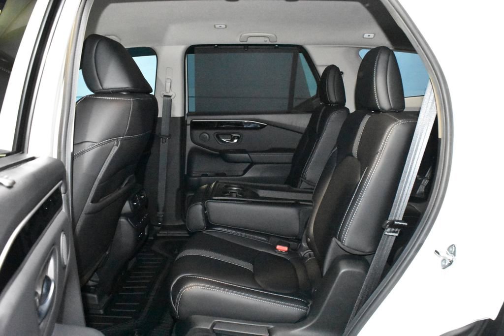 Used 2025 Honda Pilot EX-L image 24