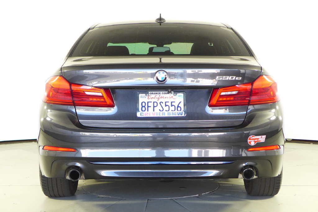 Used 2018 BMW 530e w/ Premium Package 2 RWD image 8