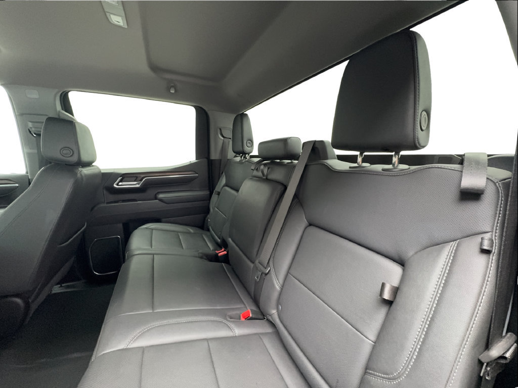 Used 2025 GMC Sierra 1500 SLT AWD/4WD image 28