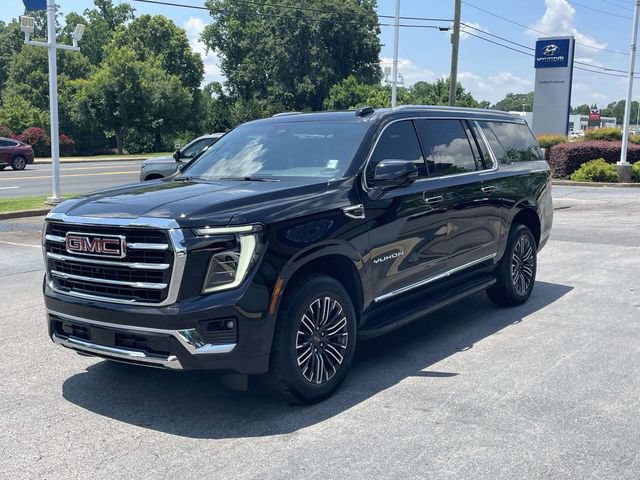 Used 2025 GMC Yukon XL Elevation AWD/4WD image 3