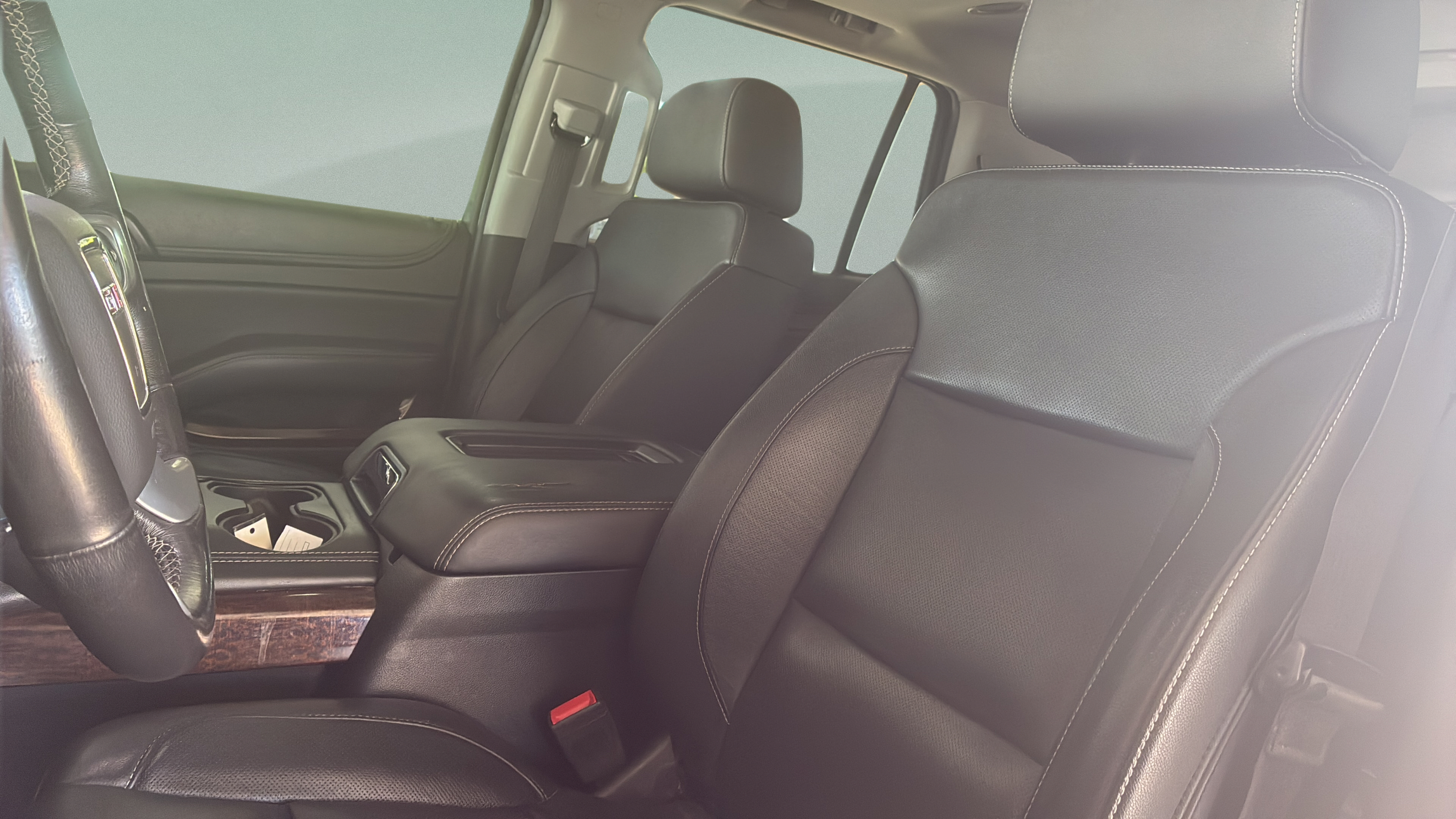 Used 2018 GMC Yukon SLT w/ Premium Edition RWD image 9