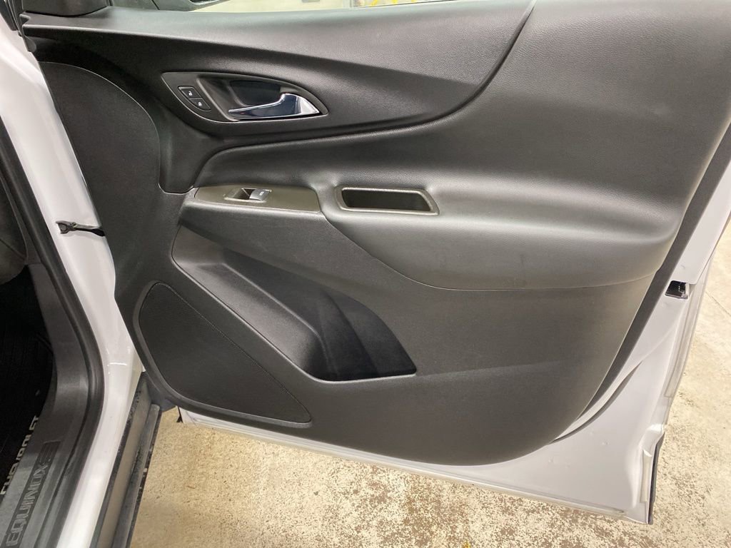 Used 2023 Chevrolet Equinox LT image 19