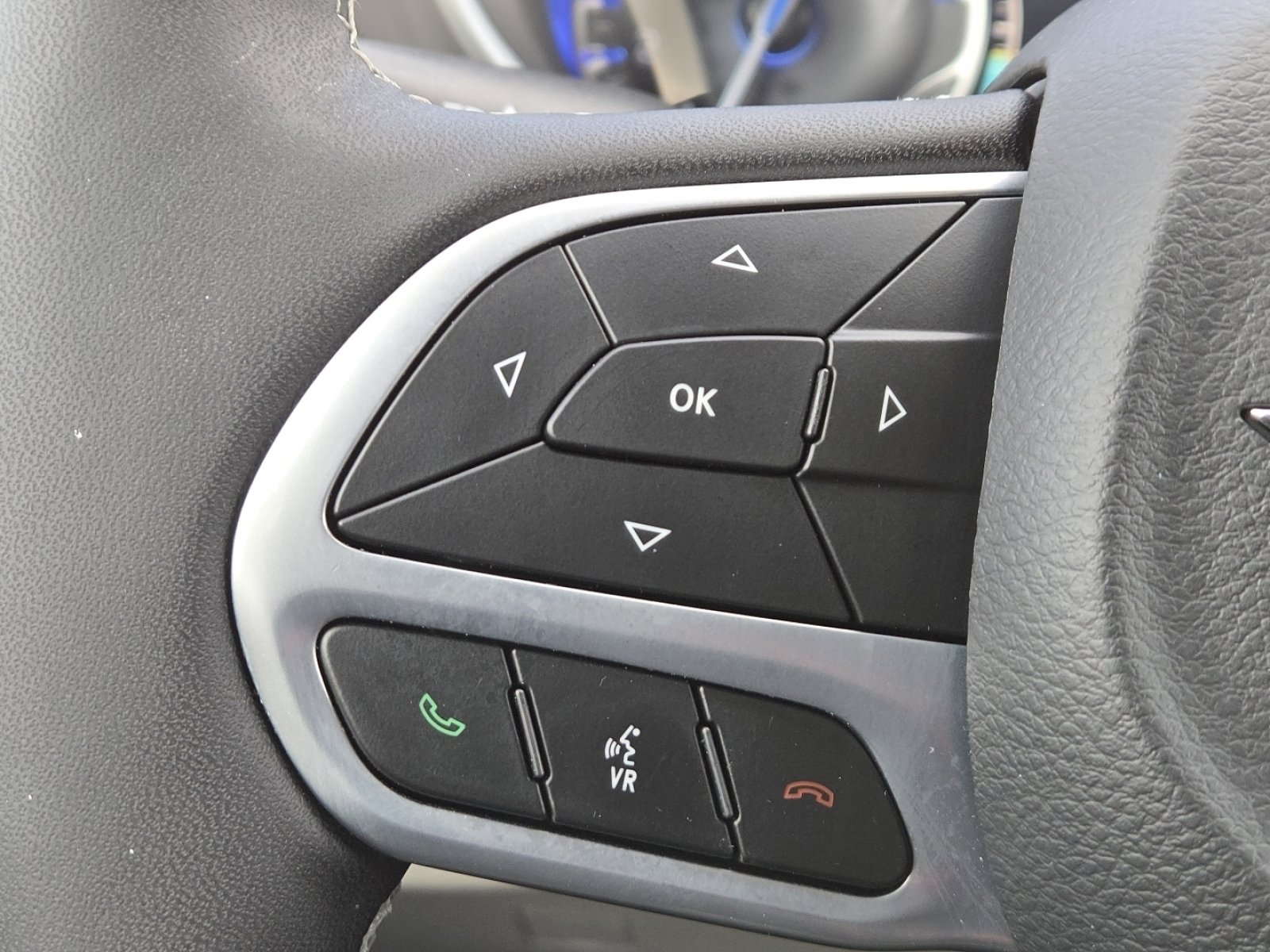 Used 2024 Chrysler Pacifica Touring-L image 33