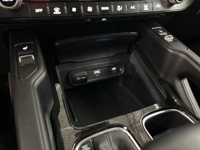 Used 2025 Kia Telluride S AWD/4WD image 17