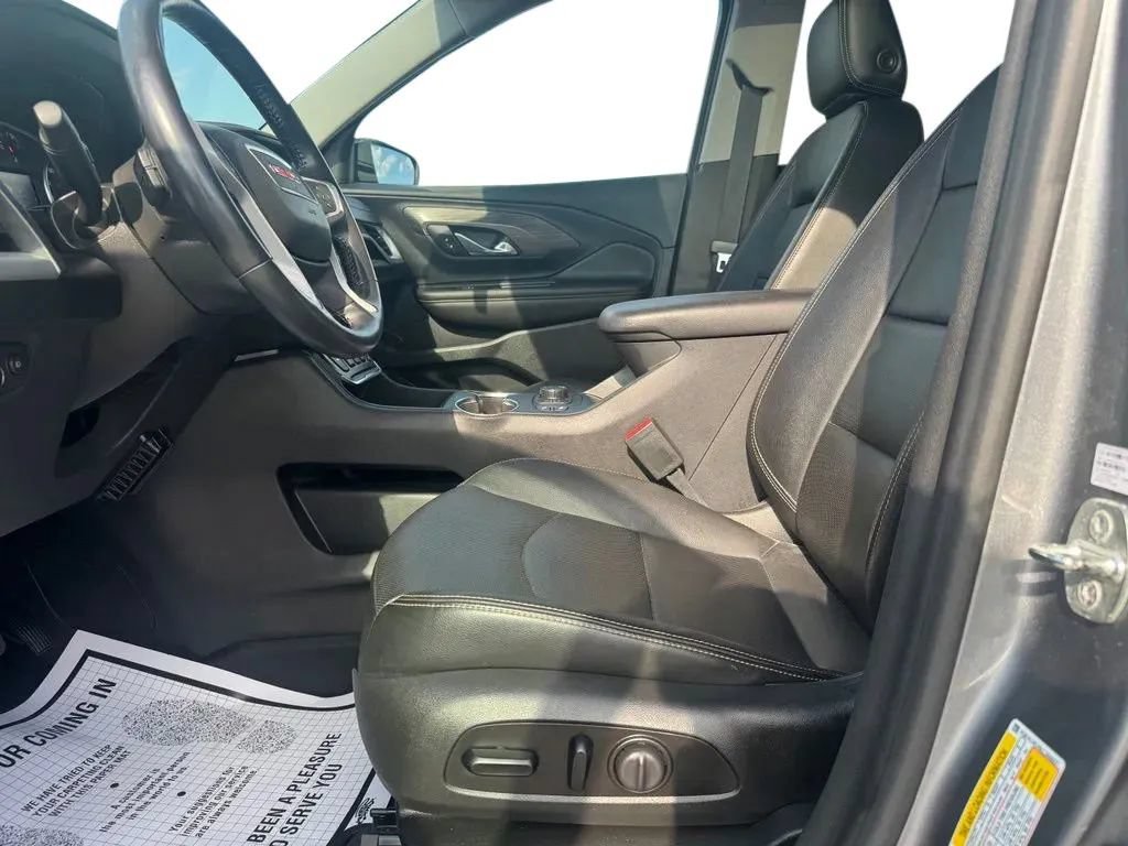 Used 2020 GMC Terrain SLT w/ Preferred Package AWD/4WD image 9
