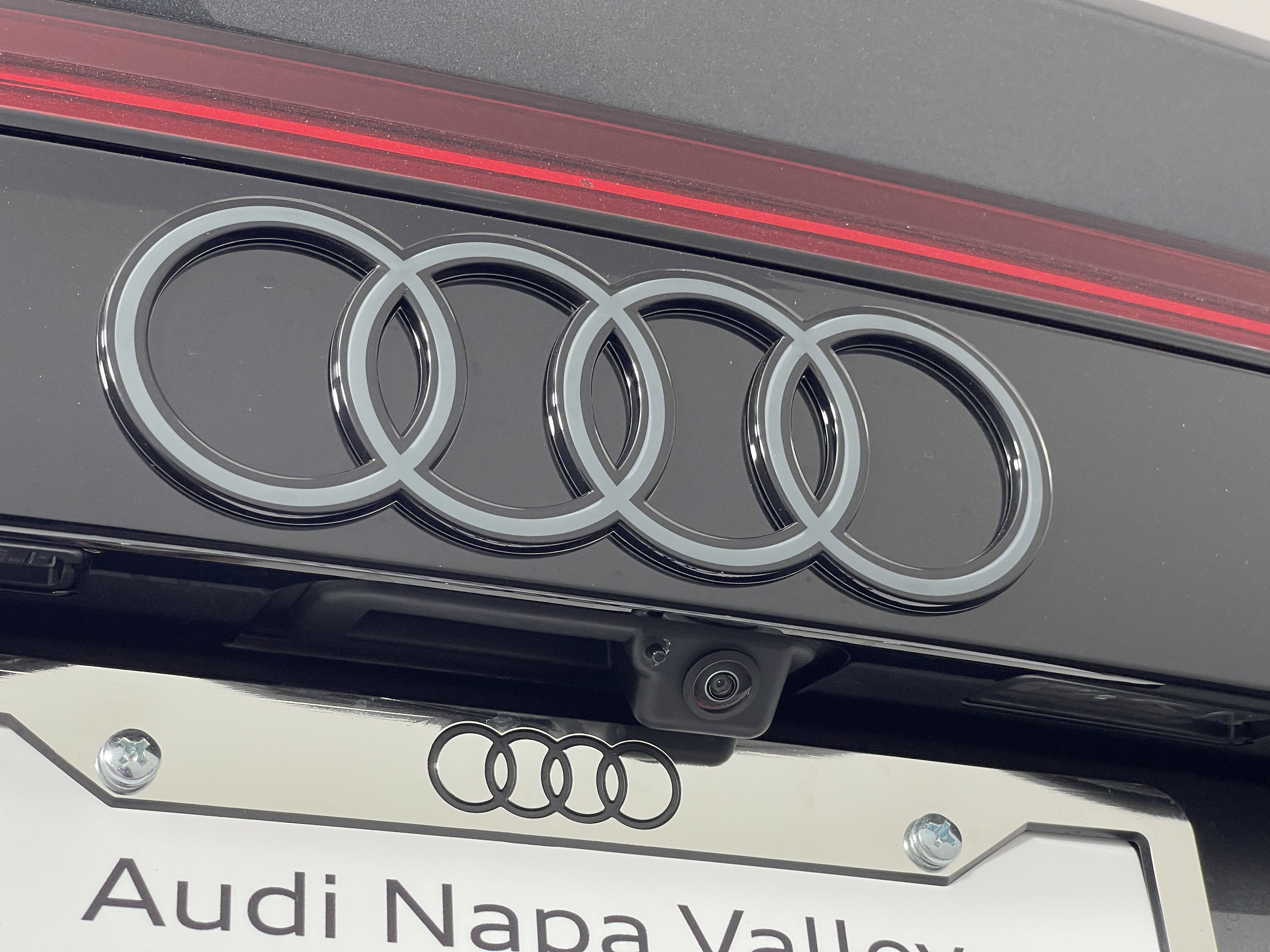 New 2025 Audi Q8 Premium Plus image 15