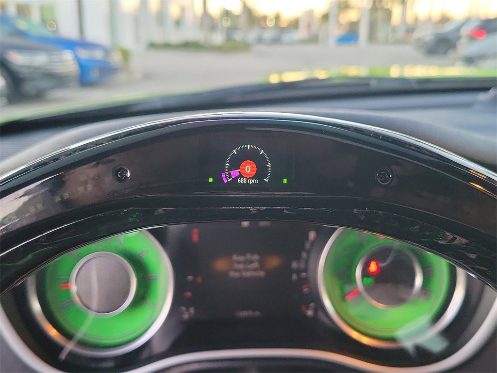 Used 2015 Dodge Challenger R/T Plus image 19