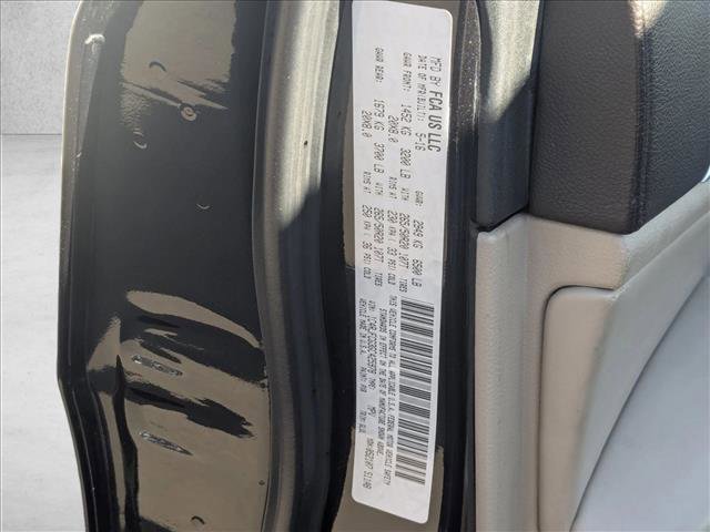 Used 2016 Jeep Grand Cherokee Overland image 26