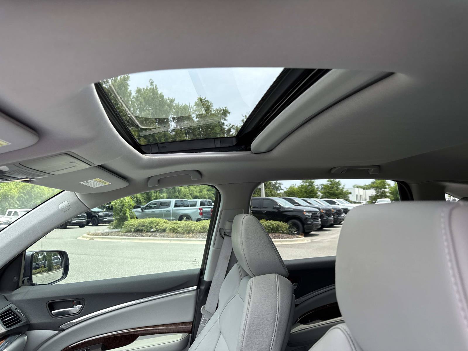 Used 2018 Acura MDX SH-AWD w/ Technology Package image 23