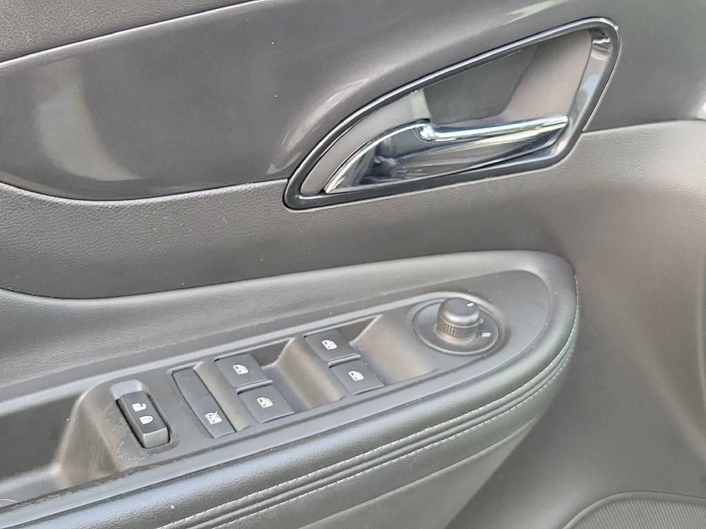 Used 2018 Buick Encore Preferred FWD image 25