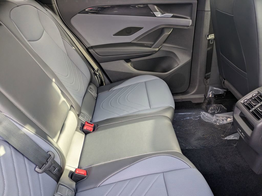 New 2026 Volkswagen Tiguan SE R-Line image 34