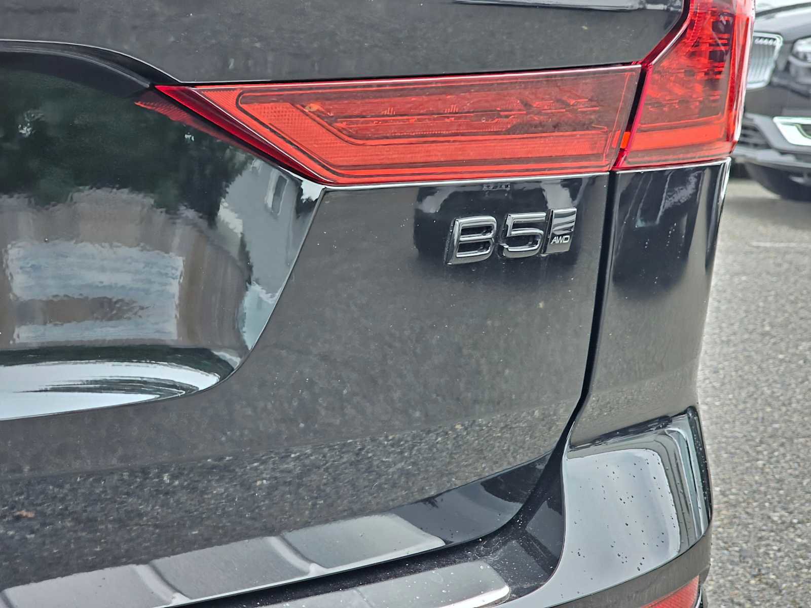 New 2026 Volvo XC60 B5 Ultra w/ Protection Package Premier image 15
