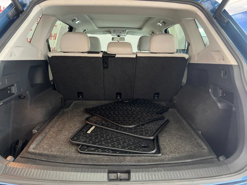 Used 2019 Volkswagen Tiguan SEL AWD/4WD image 8