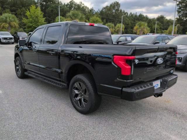 Used 2024 Ford F150 Lightning XLT AWD/4WD image 6
