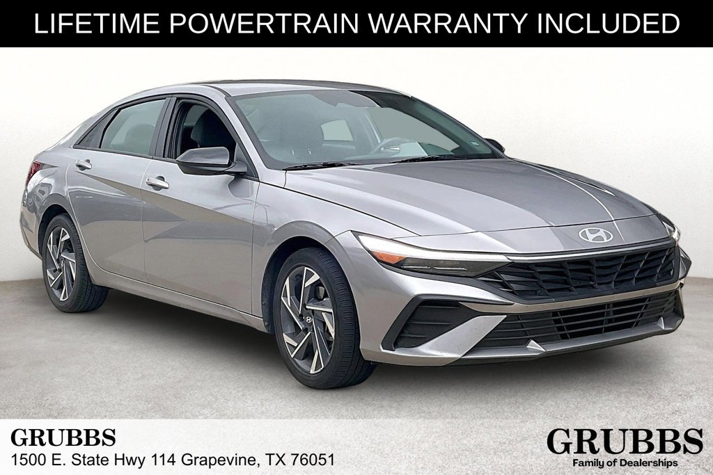 Used 2025 Hyundai Elantra SEL FWD image 1